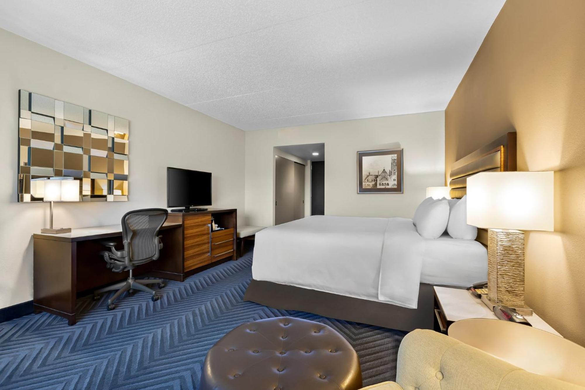 Standard King Room