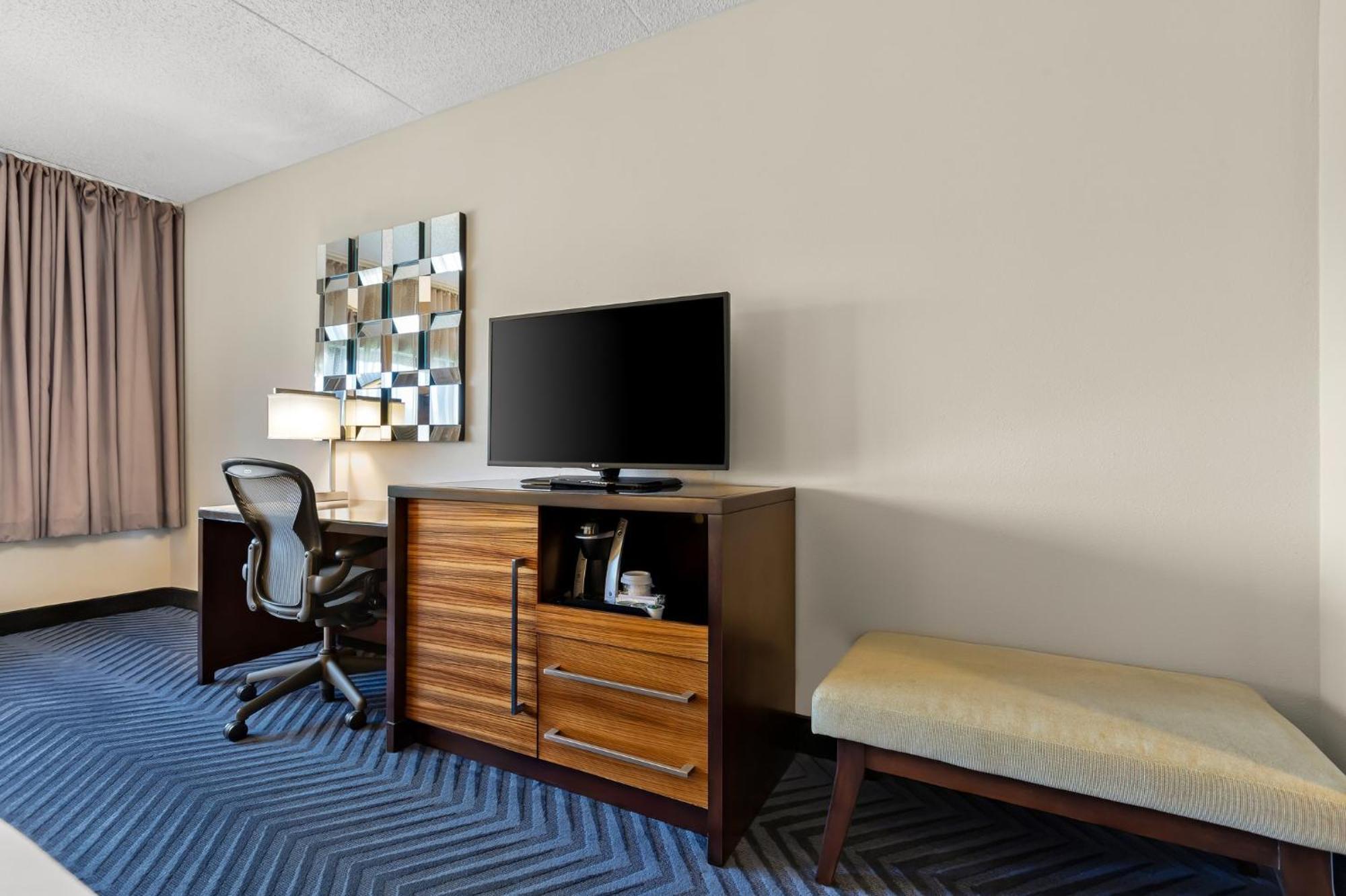 Standard King Room