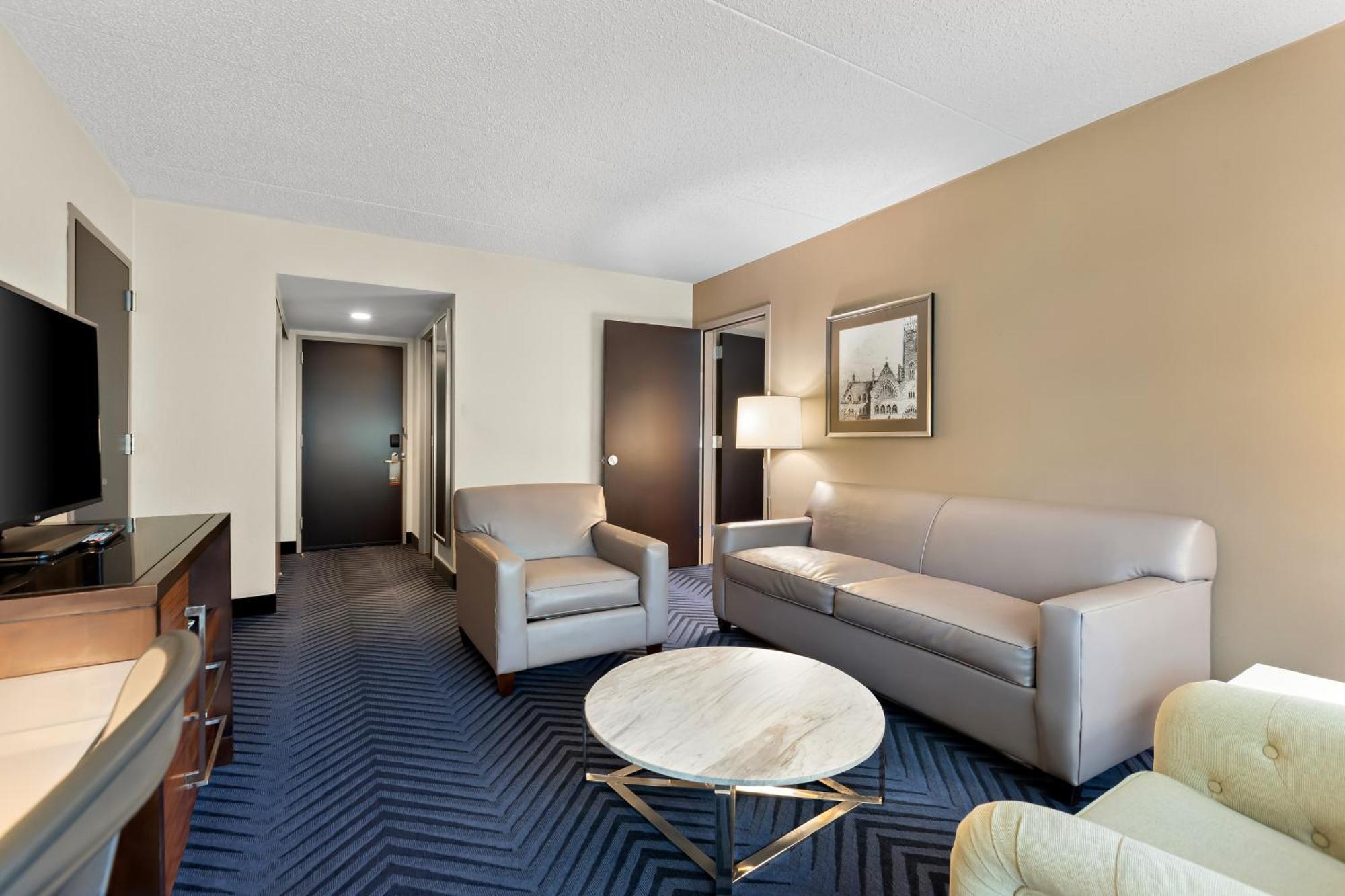 Junior King Suite