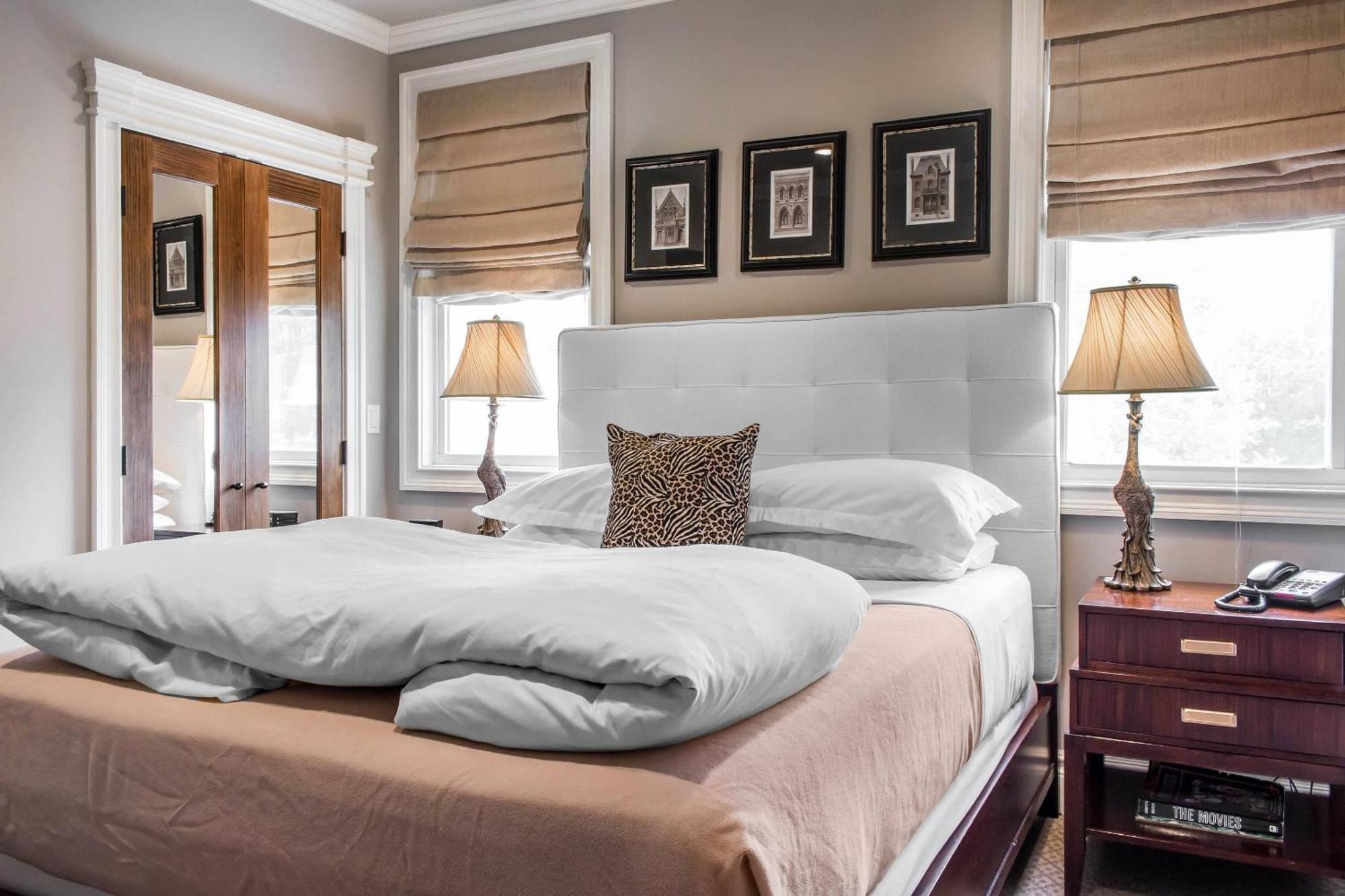 Queen Room